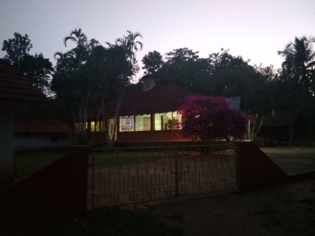 Woodside Homestay Wayanad Batheri ภายนอก รูปภาพ